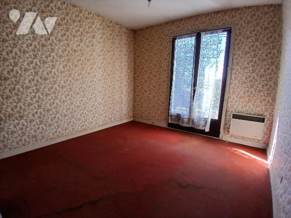 UN PAVILLON D'HABITATION