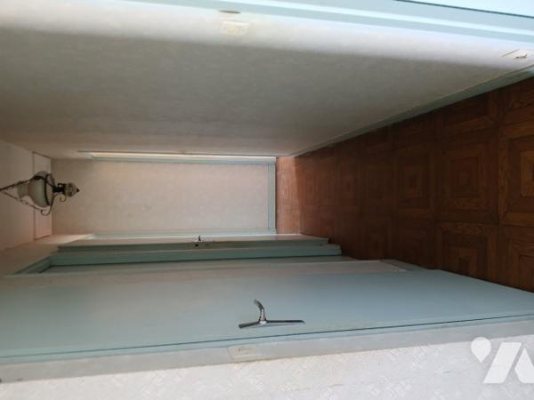 UN PAVILLON D'HABITATION