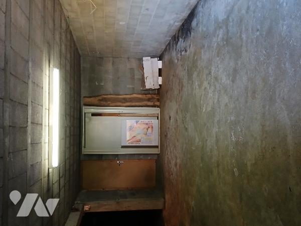 UN PAVILLON D'HABITATION