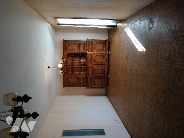 UN PAVILLON D'HABITATION