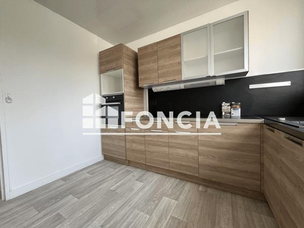 Location Appartement 4 pièces 62.66 m² - 57 RUE DES CRAS Besancon 25000