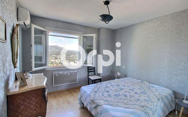 Maison à vendre    5 pièces • 162,96 m2 Marseille 11