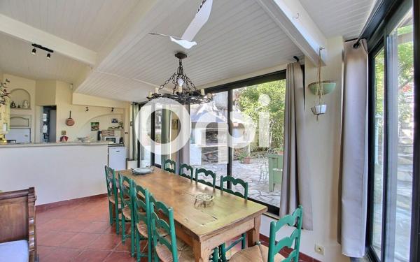 Maison à vendre    5 pièces • 162,96 m2 Marseille 11