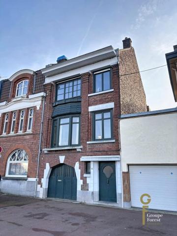 Maison mitoyenne 2 côtés Tourcoing Secteur Tourcoing-Neuville en Ferrain 94 m²