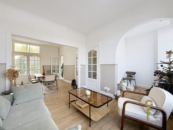 Maison mitoyenne 2 côtés Tourcoing Secteur Tourcoing-Neuville en Ferrain 94 m²