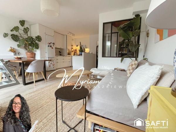 À Antony, dans une rue tranquille, une maison récente (2021 – RT2012)