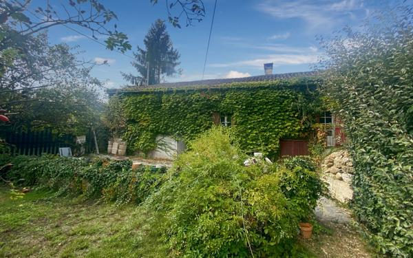 Maison à vendre    2 pièces •  Antonne-et-Trigonant