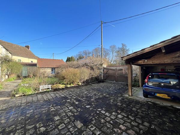 Village proche de Dourdan - Longère aux beaux volumes !