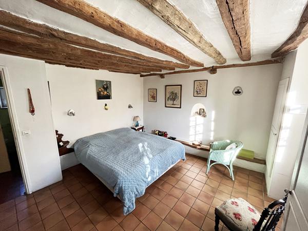 Village proche de Dourdan - Longère aux beaux volumes !