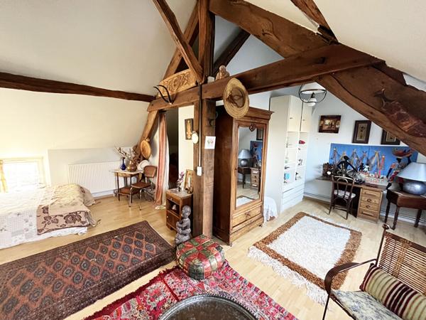 Village proche de Dourdan - Longère aux beaux volumes !