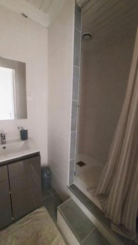 Marseille  T2  meublé 46 m2 Joliette