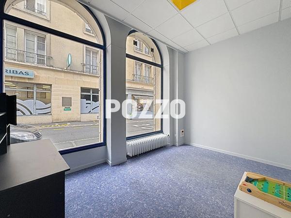 Murs commerciaux centre ville Coutances - 190m² COUTANCES