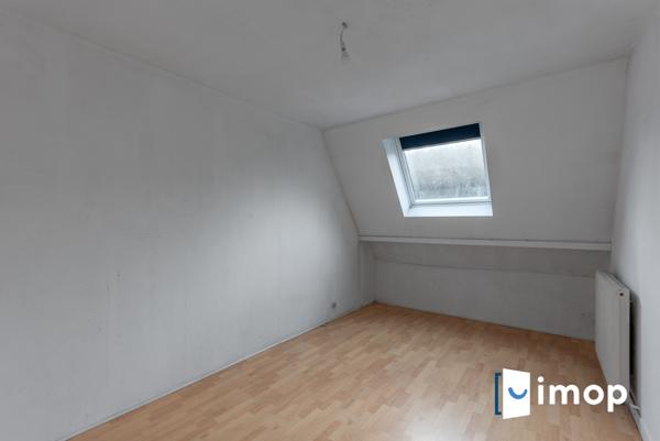 Quartier Morbras. Maison à rénover. 15mn à pied RER A