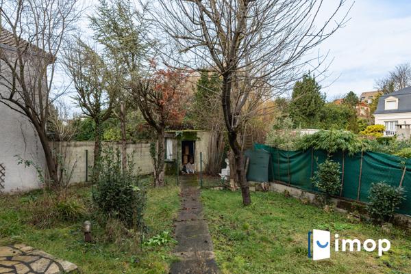 Quartier Morbras. Maison à rénover. 15mn à pied RER A