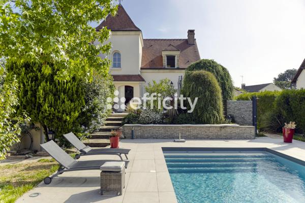 Maison 5 pièces - 259 m²