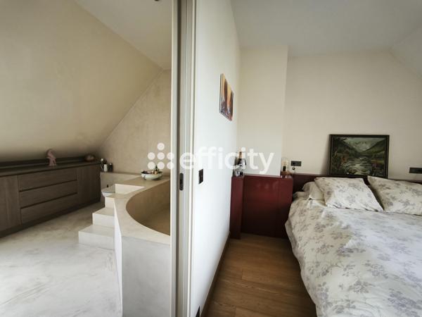 Maison 5 pièces - 259 m²