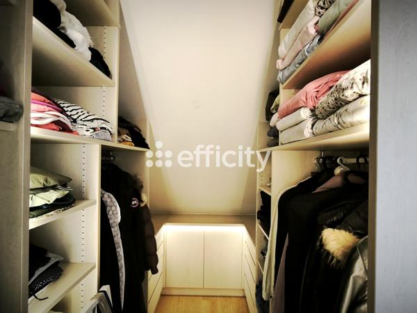 Maison 5 pièces - 259 m²