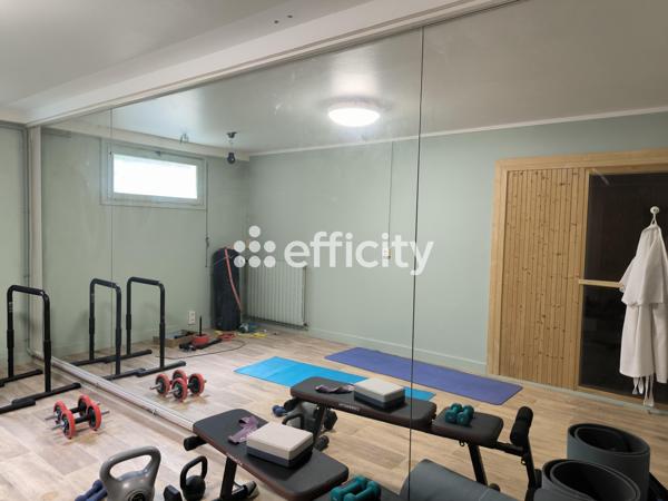 Maison 5 pièces - 259 m²