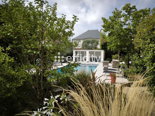 Maison 5 pièces - 259 m²