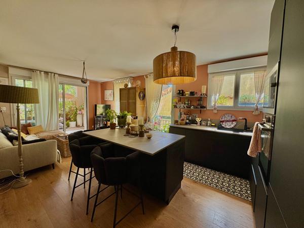 Charmant Appartement Saint Cyr Sur Mer 3 pièce(s) 57,78 m2