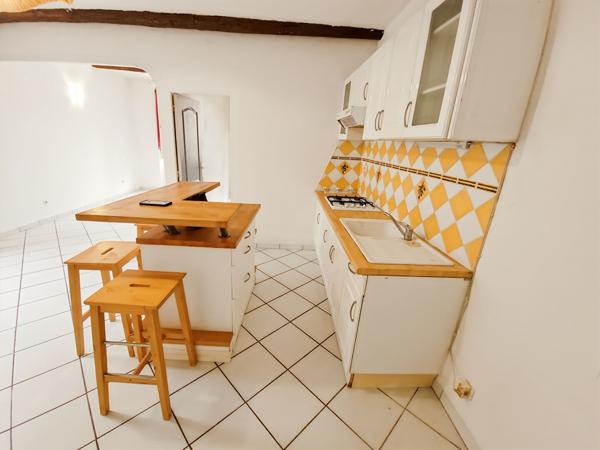 Appartement Salon De Provence 2 pièce(s) 46 m2