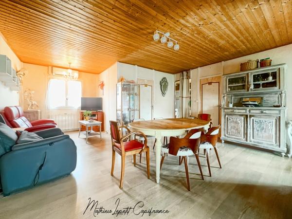 À vendre – Maison de plain-pied avec terrain de 1250 m² – AGONAC (24460)