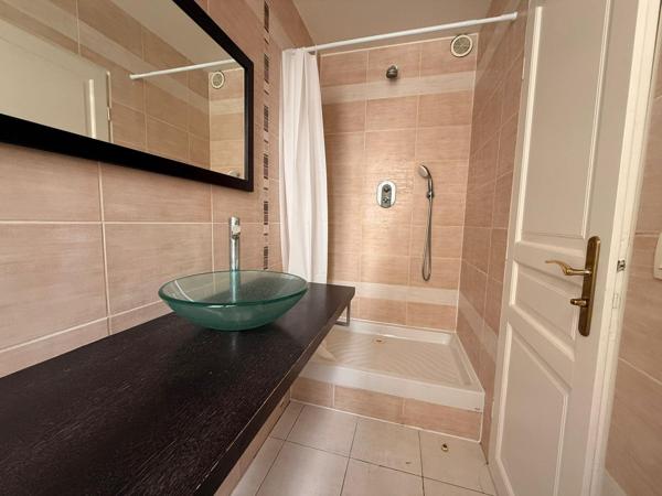 Appartement à Paris, 75016 - 2 pièces 43m²