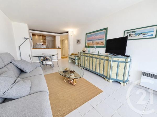 Appartement F3 à vendre  3 pièces - 62,80 m 2   CALVI  - 202