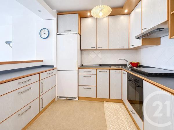 Appartement F3 à vendre  3 pièces - 62,80 m 2   CALVI  - 202