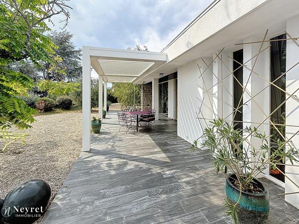 Villa d’exception 225 m², 2 600 m² de terrain !