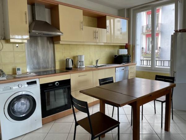 Brest, rue du Château, beau et grand T3 meublé , Brest
