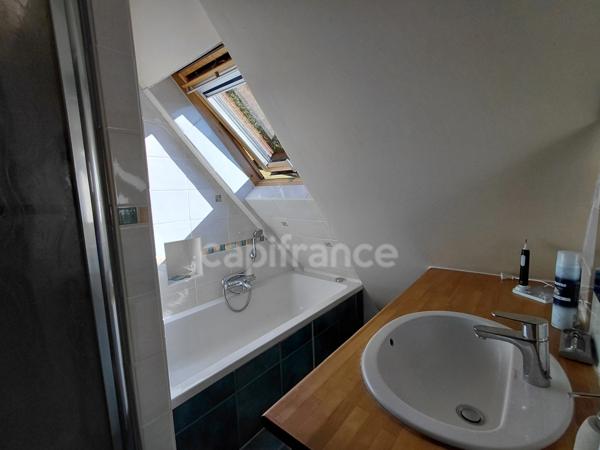 Maison de caractère avec vue imprenable sur la vallée du Lot – Vieillevie (15)