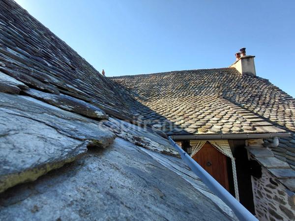 Maison de caractère avec vue imprenable sur la vallée du Lot – Vieillevie (15)