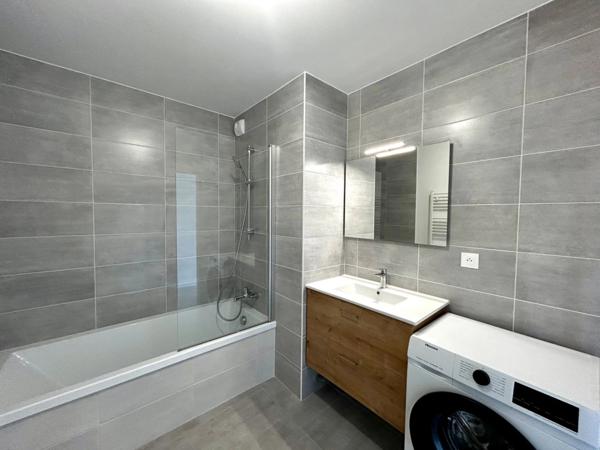 Appartement à louer 2 pièces meublé avec balcon et vue sur le Salève - AMBILLY (74)