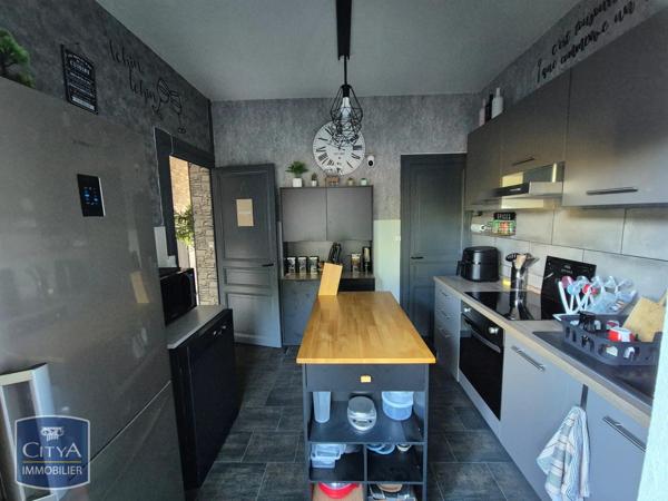 Maison à vendre 5 pièces 83m² Saintes (17100)