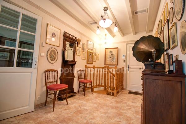 Villa d'architecte, 9 pièces, 4 Chambres - Périgny