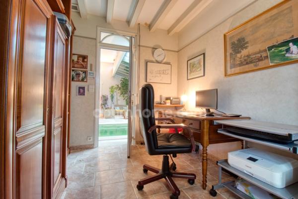 Villa d'architecte, 9 pièces, 4 Chambres - Périgny