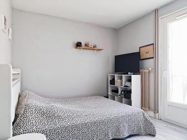 Appartement à vendre 3 pièces AMBILLY (74)