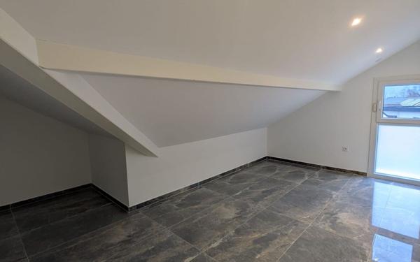 Appartement à louer    2 pièces •  Aix-les-Bains