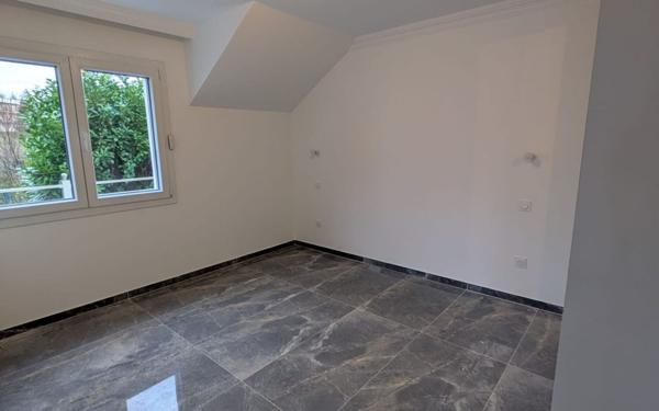 Appartement à louer    2 pièces •  Aix-les-Bains