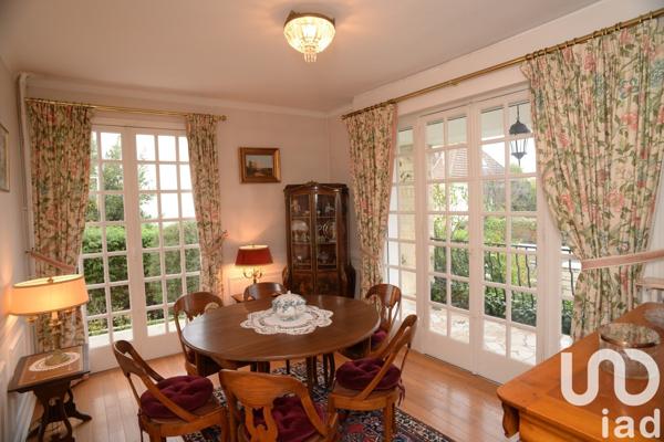 Maison 6 pièces de 166 m² à Caen (14000)