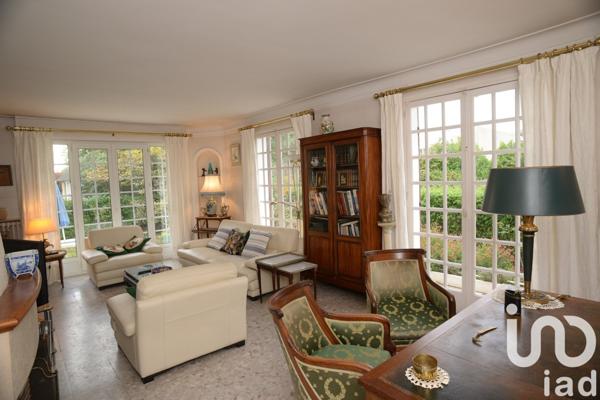 Maison 6 pièces de 166 m² à Caen (14000)