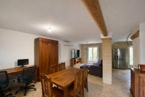 Maison Saumane De Vaucluse 6 pièce(s) 105 m2 (Bord de sorgue)