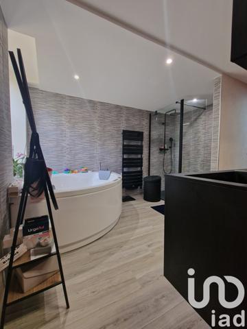 Maison à vendre 11 pièces 298 m² Lussac-les-Châteaux