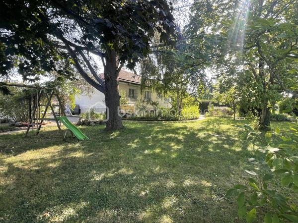 Maison en pierre de 104 m²
