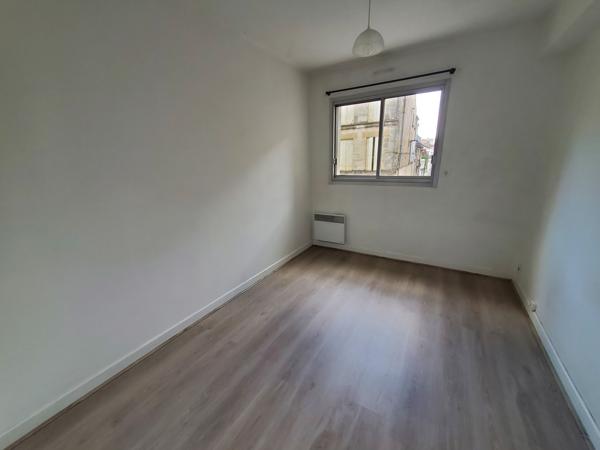 Appartement 3 pièces avec balcon et parking au centre ville de MARMANDE