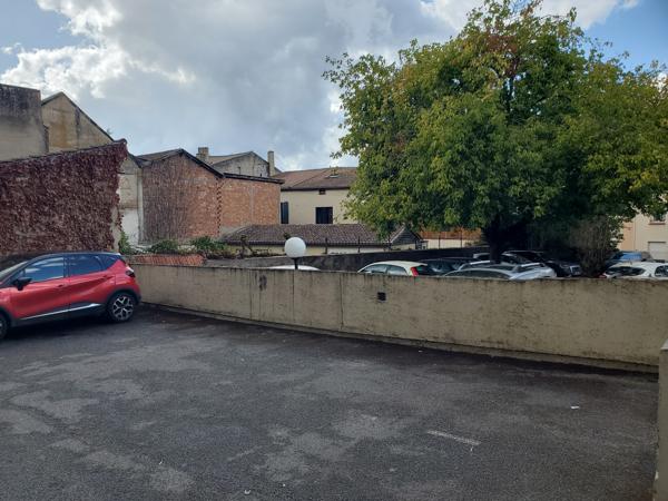 Appartement 3 pièces avec balcon et parking au centre ville de MARMANDE