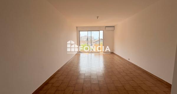 Location Appartement 2 pièces 55 m² - Carpentras 84200