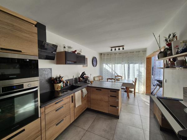 Guilherand-Granges (07500) Maison familiale avec jardin à Guilherand-Granges