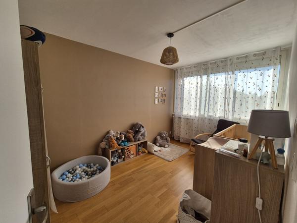 Guilherand-Granges (07500) Maison familiale avec jardin à Guilherand-Granges